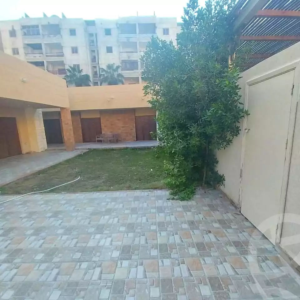 https://aqarmap.com.eg/ar/listing/6965463-for-sale-alexandria-al-agamy-lbytsh-el-hanafeya-st