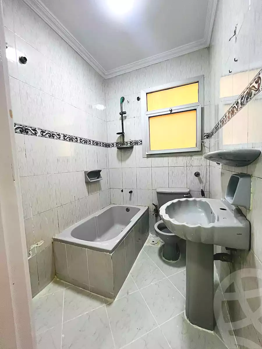 https://aqarmap.com.eg/ar/listing/6965570-for-sale-alexandria-al-agamy-shataa-el-nakheel