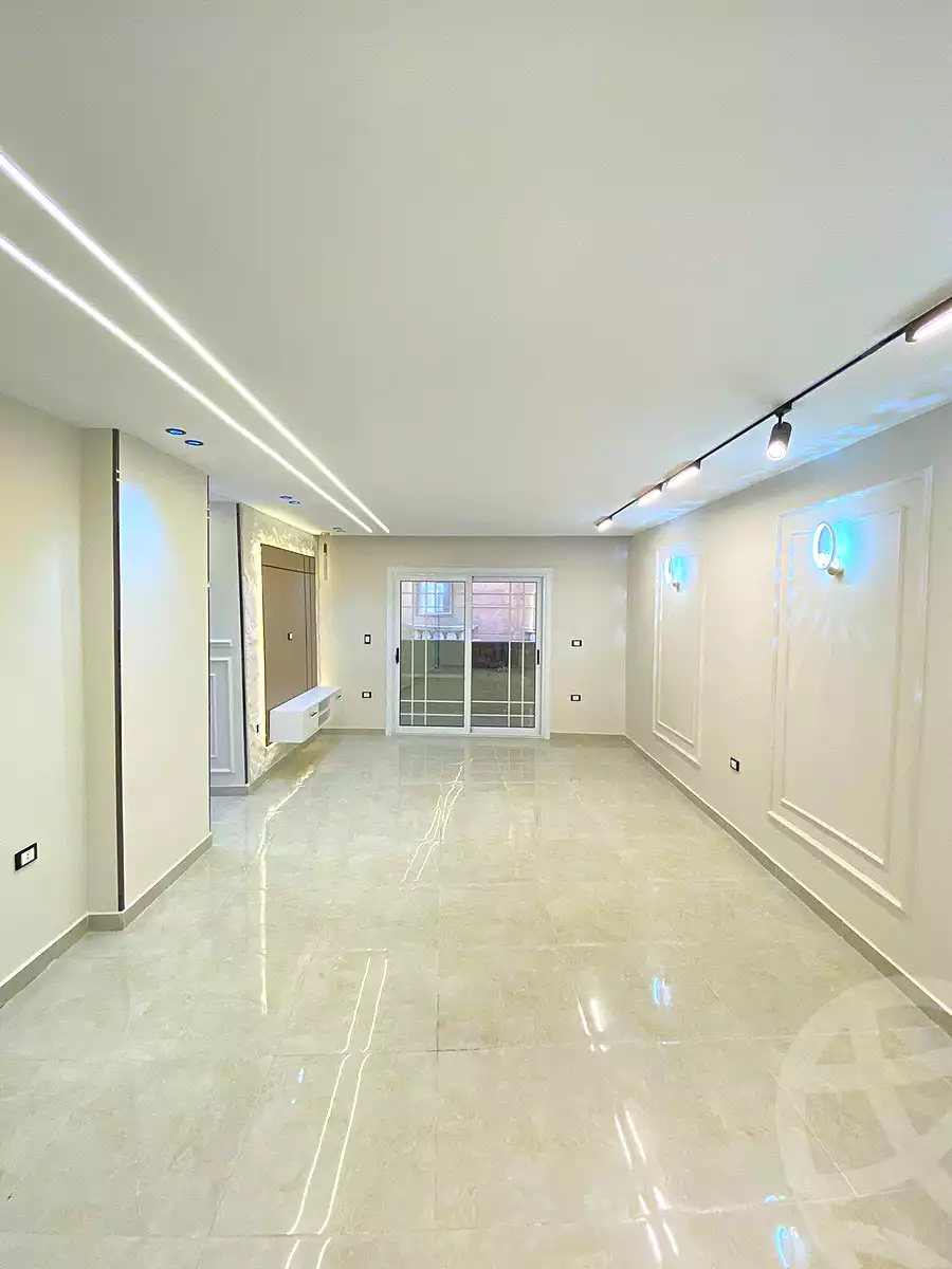 https://aqarmap.com.eg/ar/listing/6966160-for-sale-alexandria-al-agamy-lbytsh-el-reyad-st