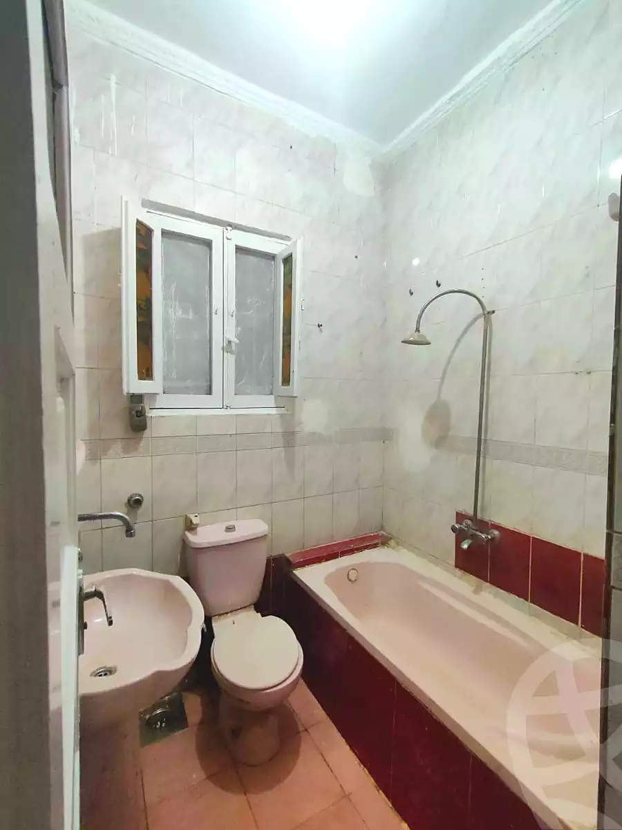 https://aqarmap.com.eg/ar/listing/6966220-for-sale-alexandria-al-agamy-el-hanouvel-abo-bakr-el-sedeek-st