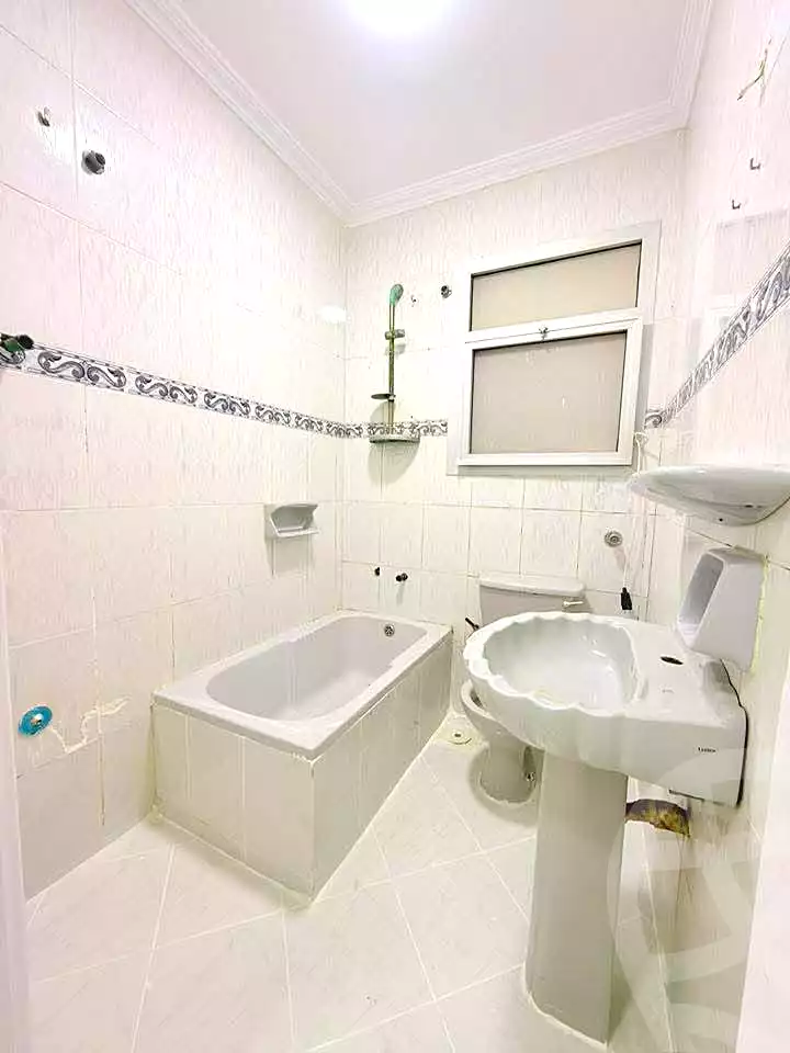 https://aqarmap.com.eg/en/listing/6966281-for-sale-alexandria-al-agamy
