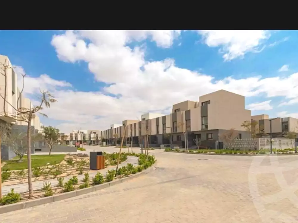 https://aqarmap.com.eg/ar/listing/6477008-for-sale-cairo-el-shorouk-compounds-al-burouj-compound-imkan