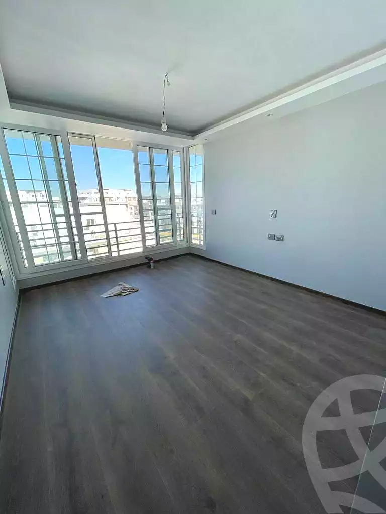 3 BR Apartment in Hyde Park, photo 9 of 21