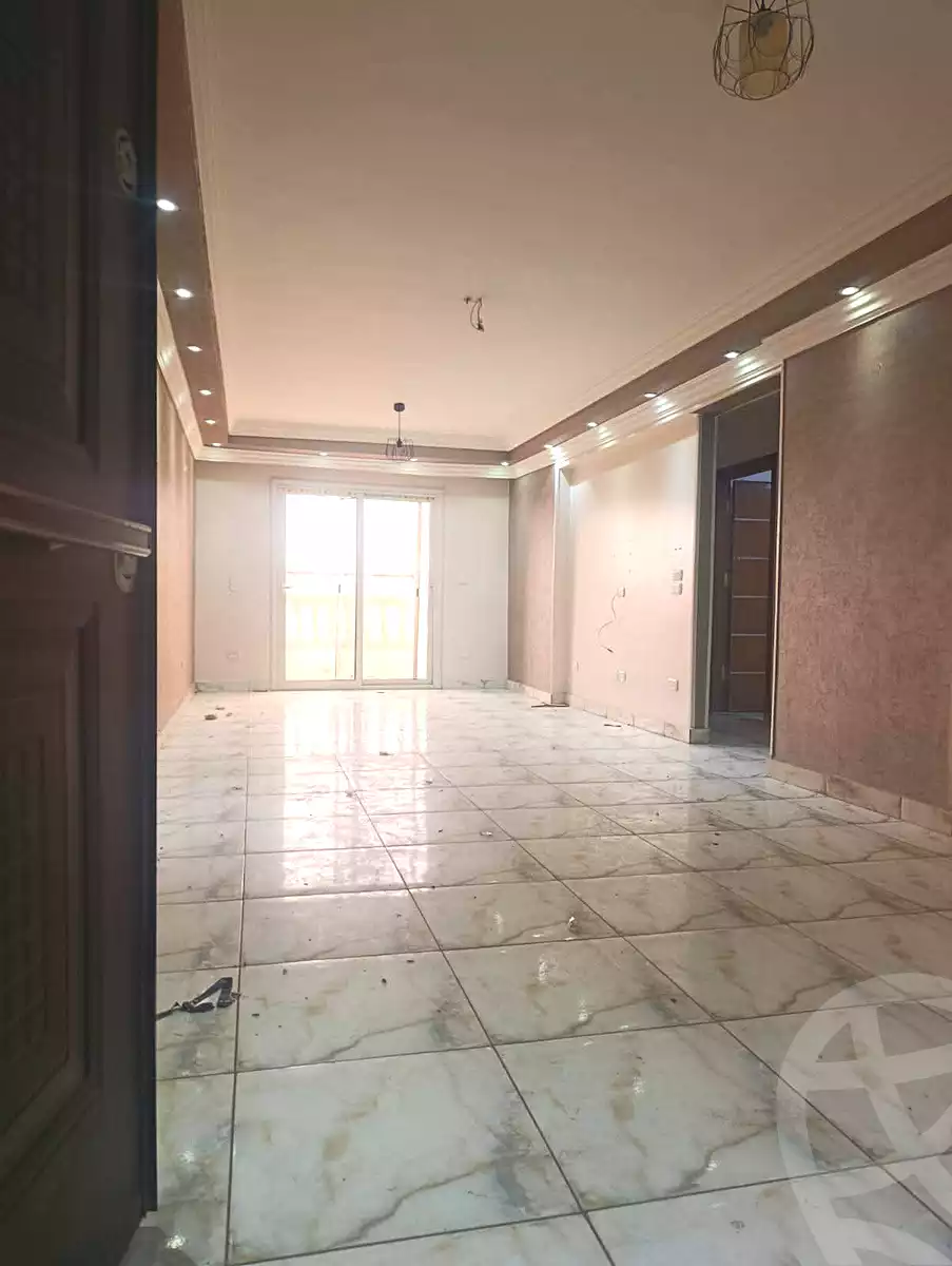 https://aqarmap.com.eg/ar/listing/6968734-for-rent-cairo-ain-shams-jsr-lswys