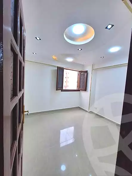 https://aqarmap.com.eg/ar/listing/6968956-for-sale-alexandria-sydy-bshr-sydy-bshr-bhry-gamal-abd-el-nasir-st