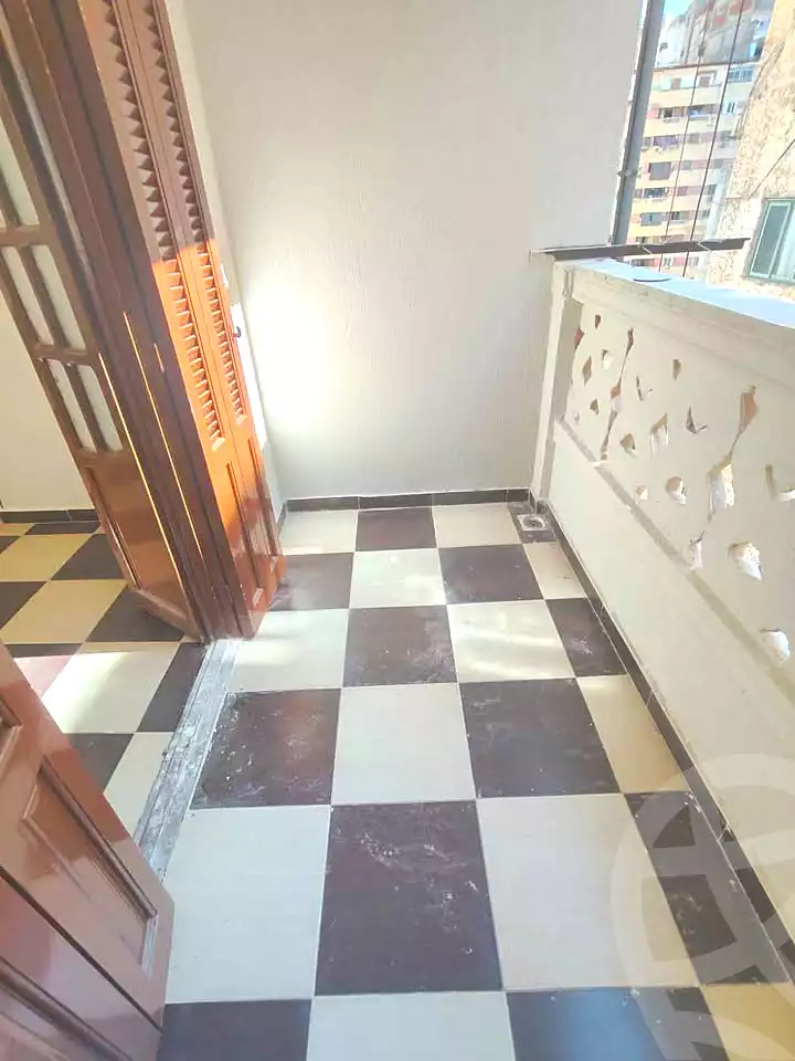 https://aqarmap.com.eg/en/listing/6969849-for-sale-alexandria-sydy-bshr-sydy-bshr-bhry-shr-khld-bn-lwlyd