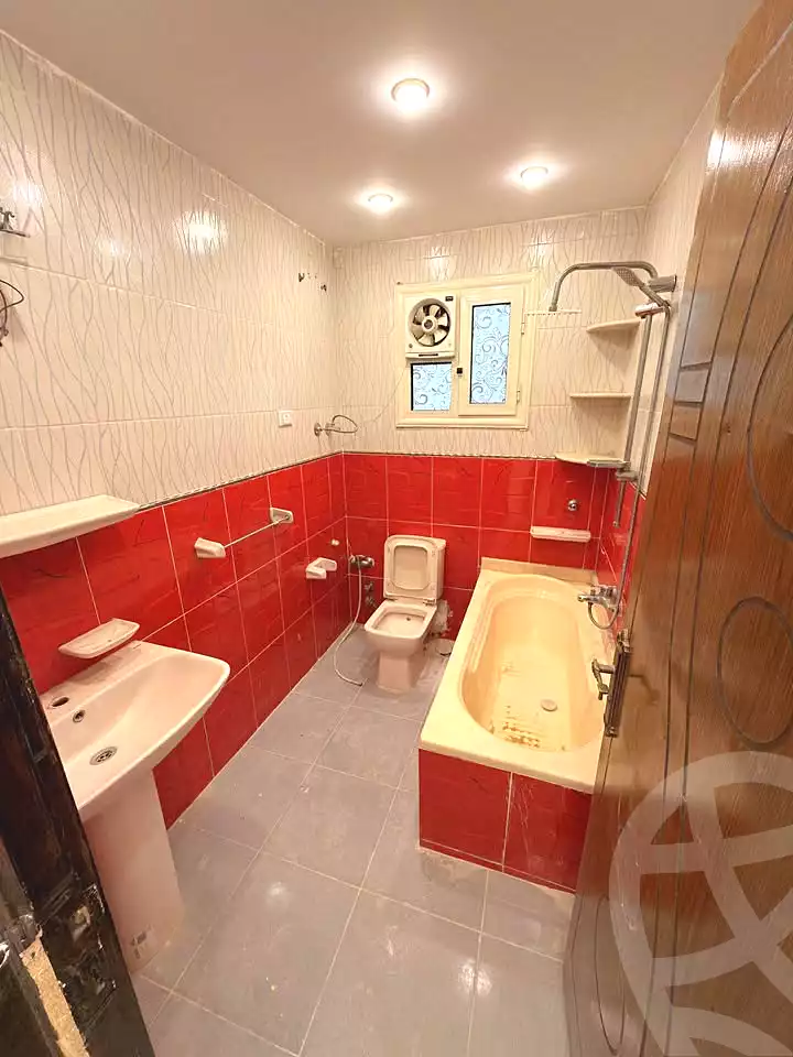 https://aqarmap.com.eg/en/listing/6970630-for-sale-alexandria-el-asafra-hasan-kamel-st