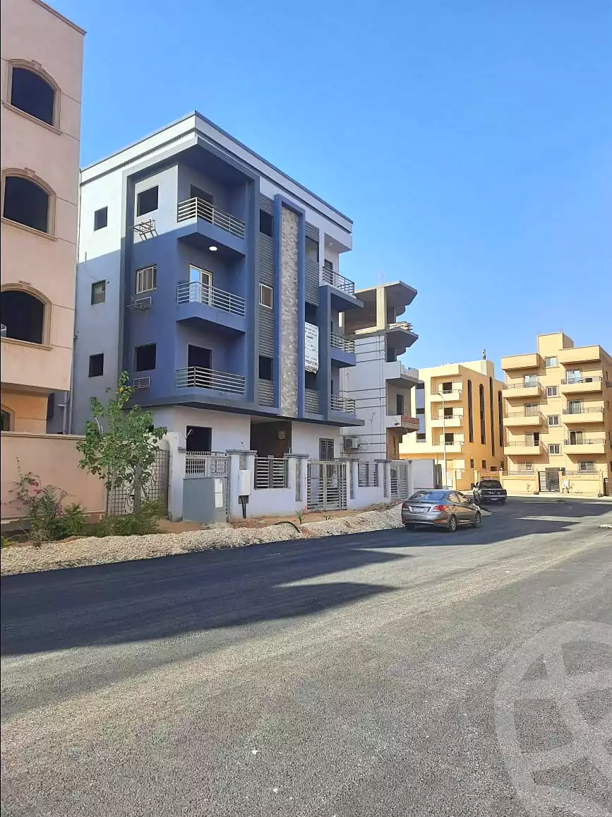 https://aqarmap.com.eg/en/listing/6970785-for-sale-cairo-6th-of-october-el-tawsaat-el-shamalya-hy-2000-qt