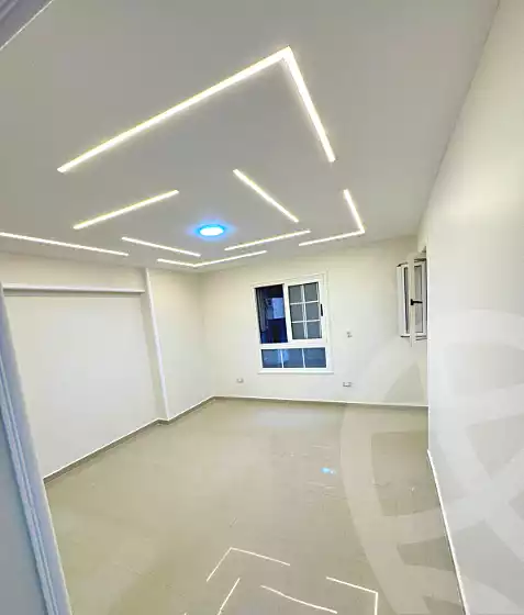 https://aqarmap.com.eg/ar/listing/6971140-for-sale-alexandria-sydy-bshr-sydy-bshr-bhry-shr-mhmwd-l-yswy