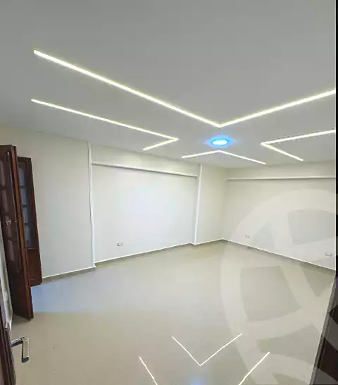 https://aqarmap.com.eg/ar/listing/6971140-for-sale-alexandria-sydy-bshr-sydy-bshr-bhry-shr-mhmwd-l-yswy