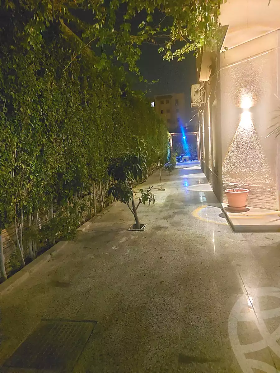 فيلا بـ٦ غرف نوم في ايفر، صورة ٥ من ١٤