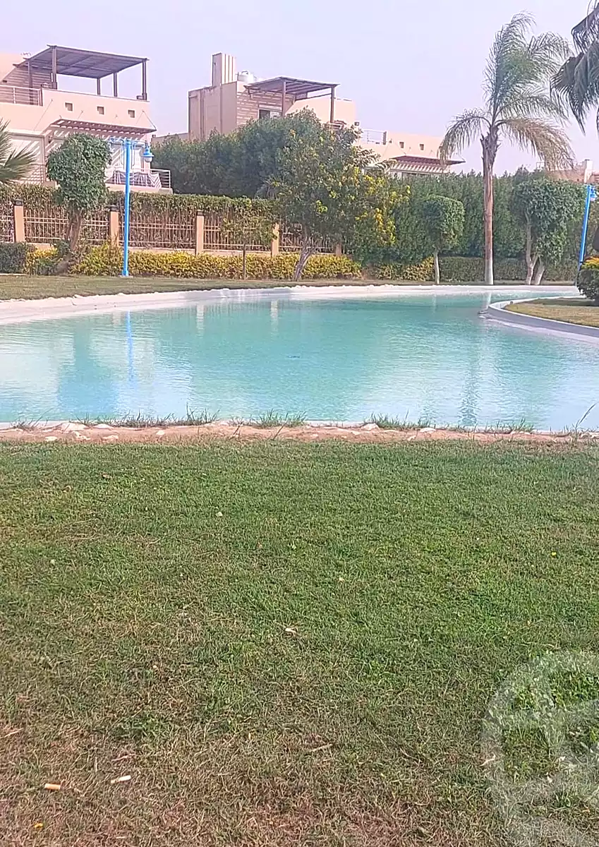 فيلا بـ٦ غرف نوم في ايفر، صورة ١١ من ١٤