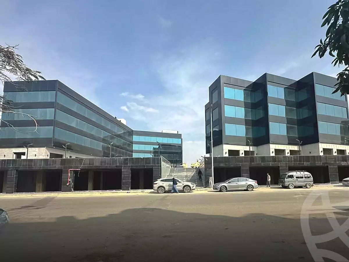 https://aqarmap.com.eg/ar/listing/6971616-for-sale-cairo-new-cairo-compounds-rio-mall