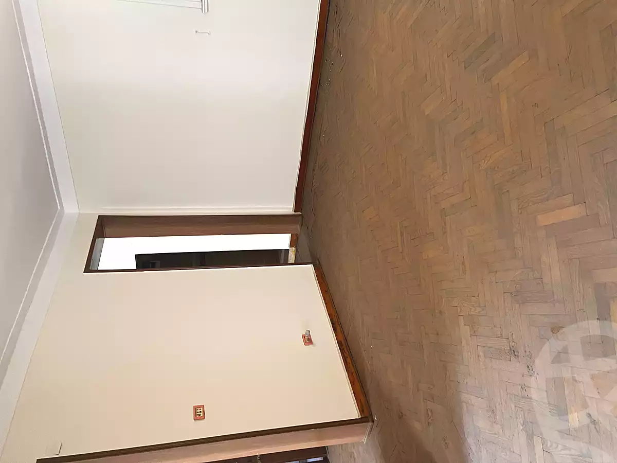 https://aqarmap.com.eg/ar/listing/6970093-for-sale-alexandria-cleopatra-port-said-street