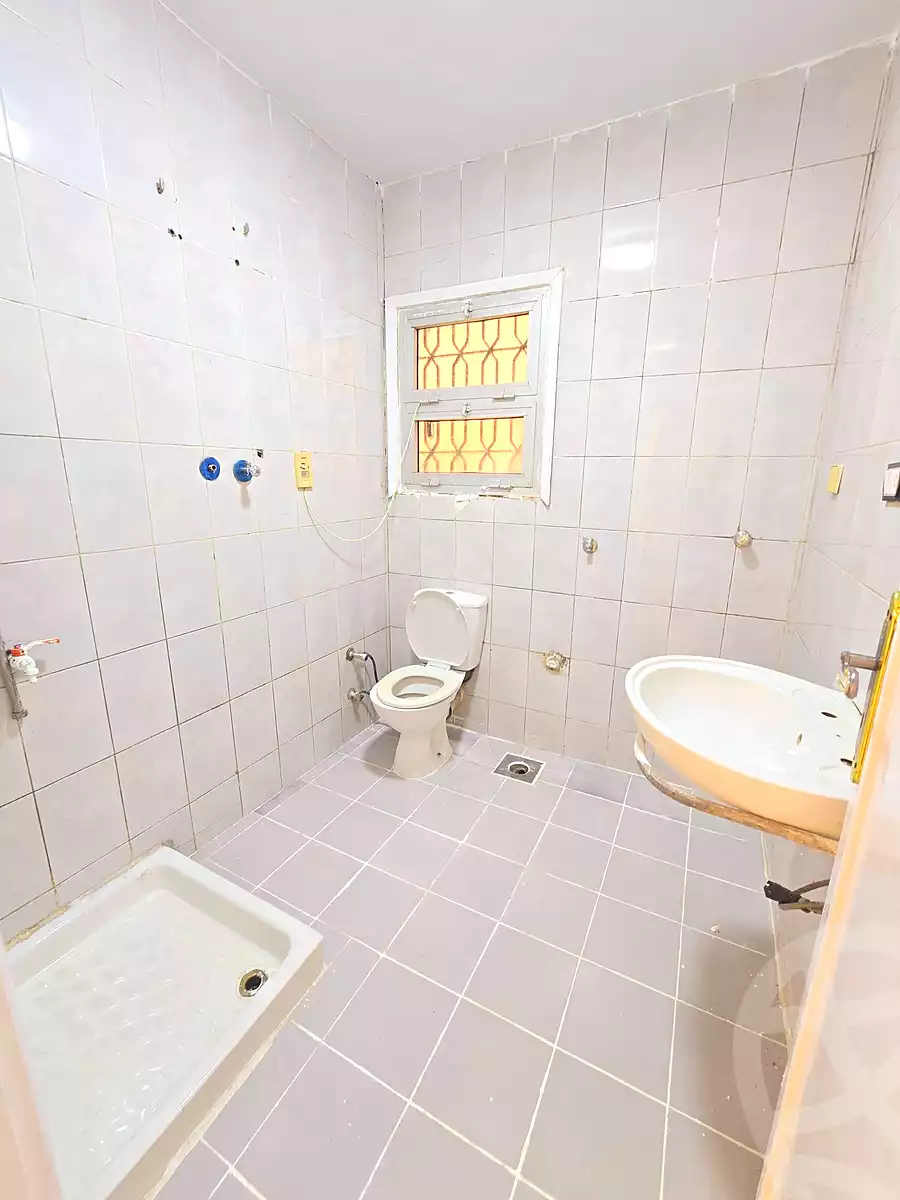 https://aqarmap.com.eg/ar/listing/6972630-for-sale-alexandria-al-agamy-shataa-el-nakheel-no-6-st