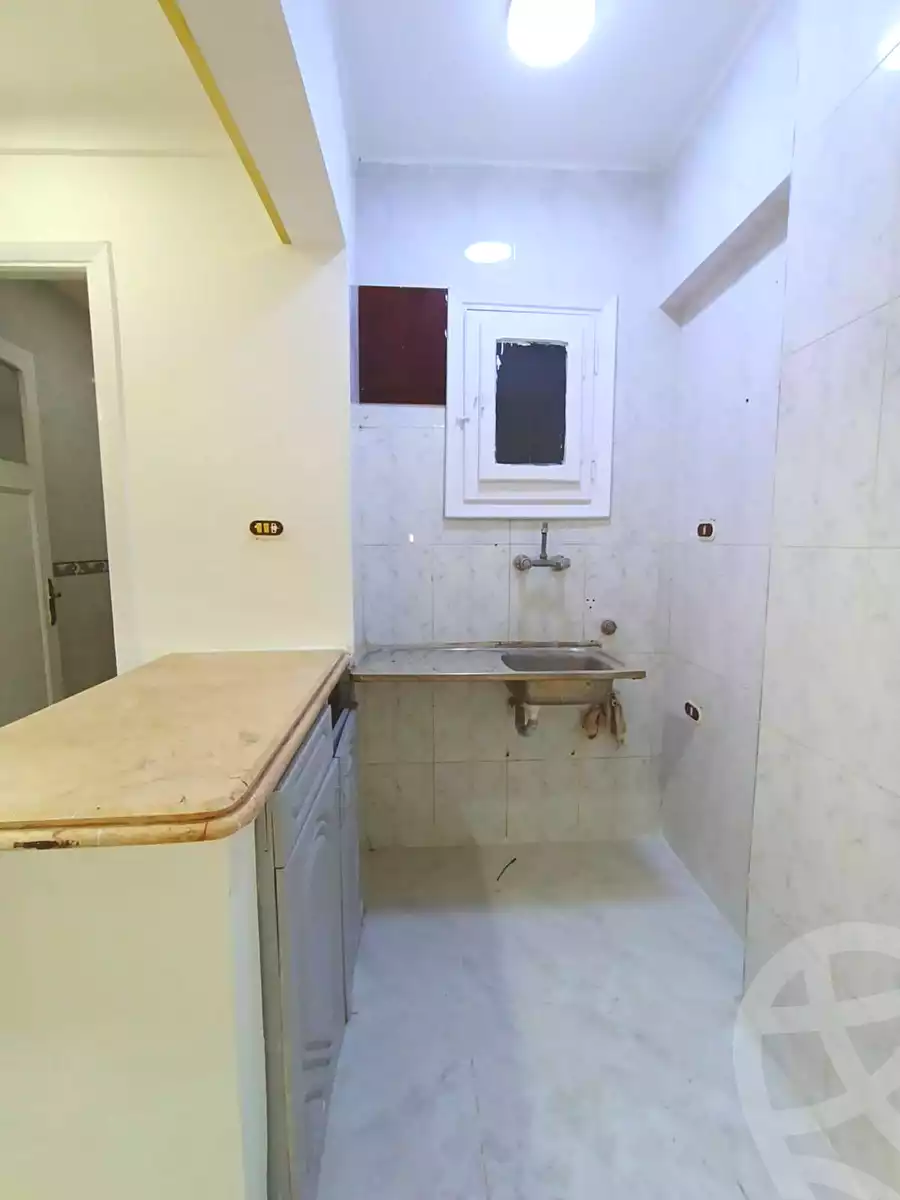 https://aqarmap.com.eg/ar/listing/6972636-for-sale-alexandria-al-agamy-shataa-el-nakheel