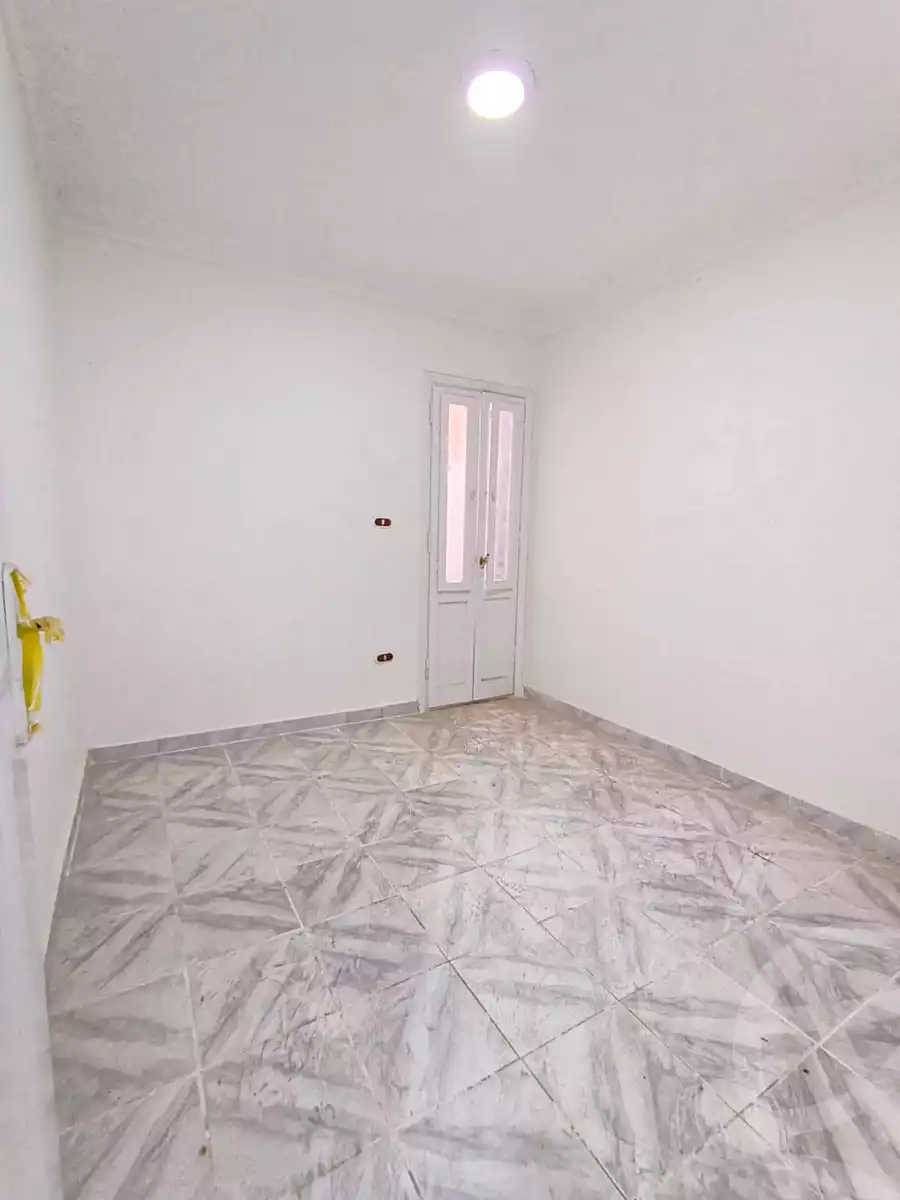 https://aqarmap.com.eg/ar/listing/6972636-for-sale-alexandria-al-agamy-shataa-el-nakheel