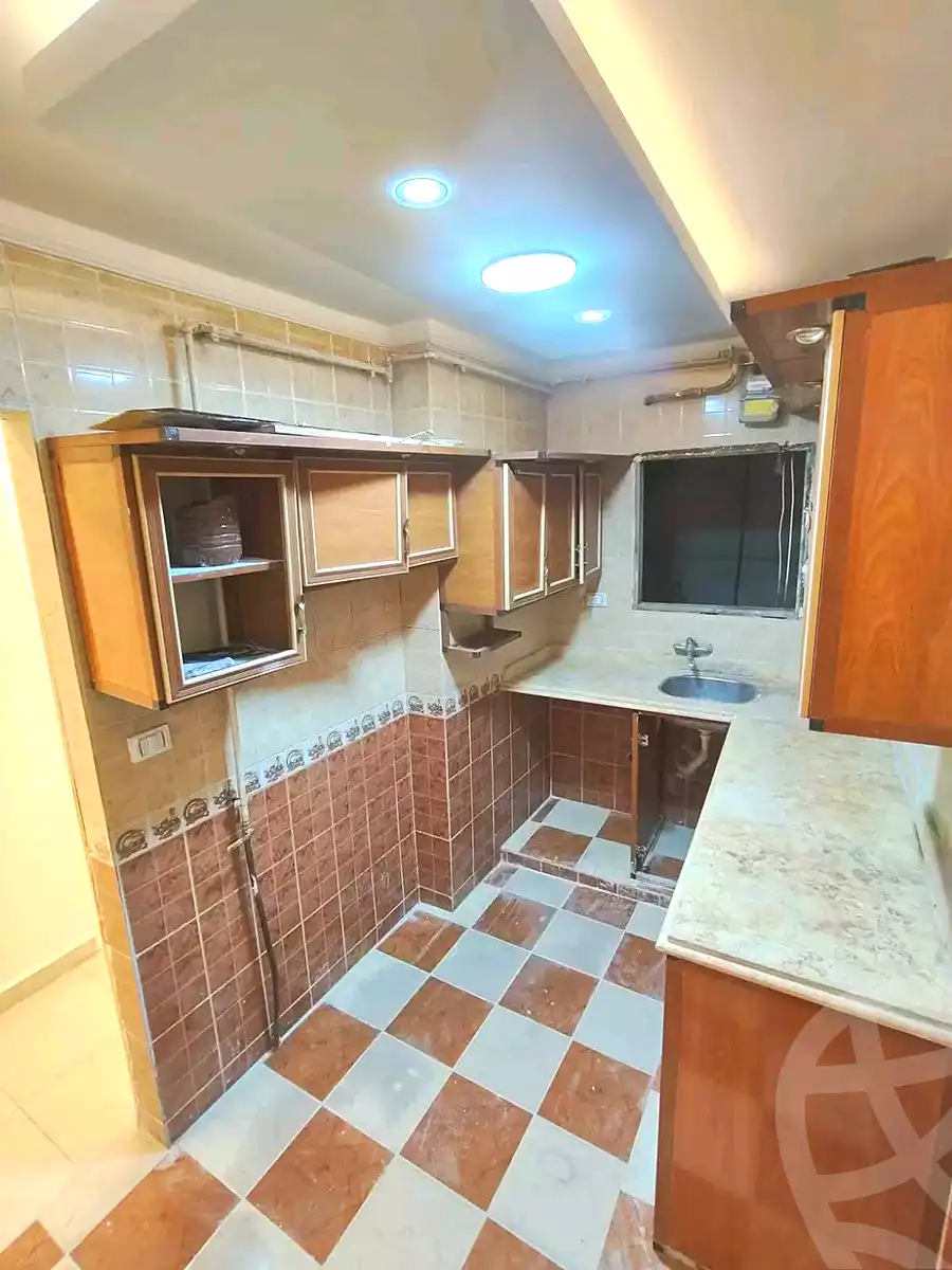 https://aqarmap.com.eg/ar/listing/6972747-for-sale-alexandria-el-asafra-shr-45
