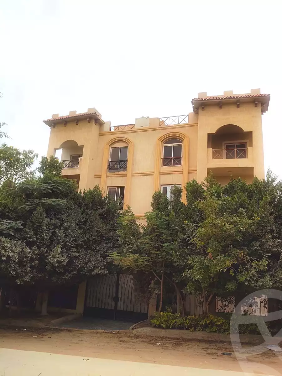 https://aqarmap.com.eg/ar/listing/6973104-for-sale-cairo-el-shorouk-lmntq-lthlth-neighbourhood-1