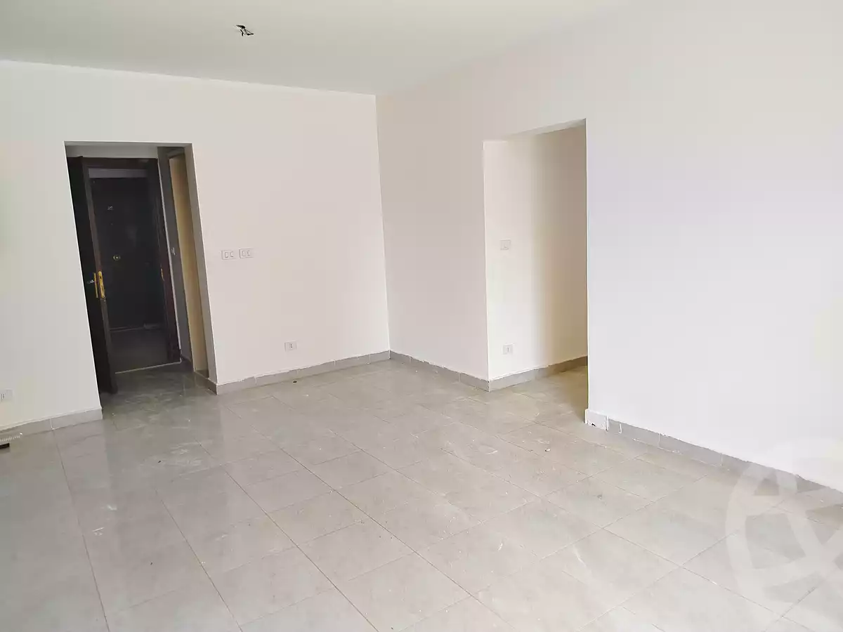 https://aqarmap.com.eg/ar/listing/6974654-for-rent-cairo-new-cairo-lrhb-city-mtdd-lrhb-phase-7