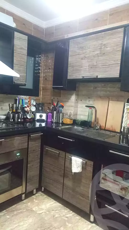 https://aqarmap.com.eg/ar/listing/6974725-for-sale-alexandria-moharram-bey-zaidan-st