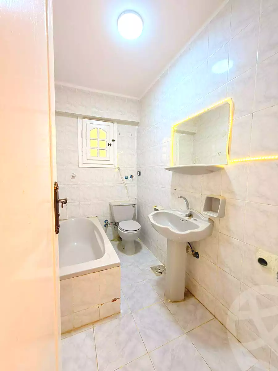 https://aqarmap.com.eg/ar/listing/6974767-for-sale-alexandria-al-agamy-shataa-el-nakheel