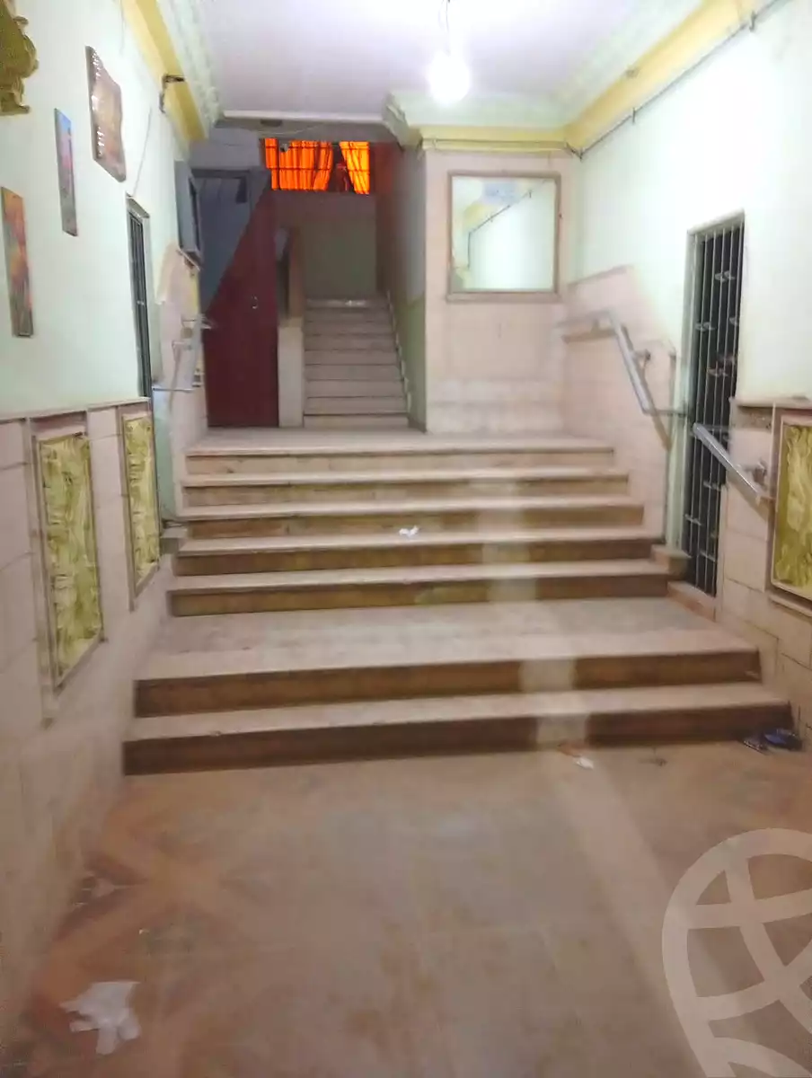 https://aqarmap.com.eg/ar/listing/6975100-for-sale-alexandria-mntq-fr-y-blskndry-el-awayed