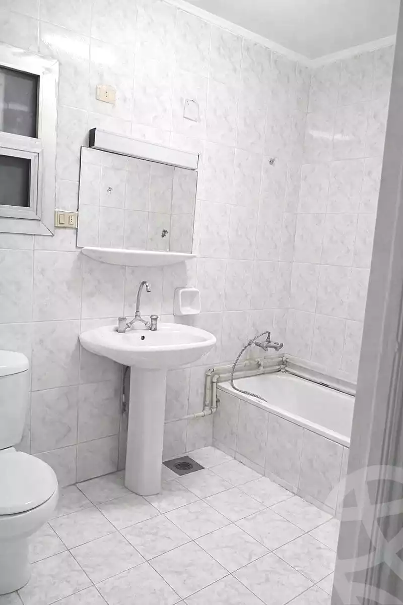 https://aqarmap.com.eg/ar/listing/6975964-for-sale-alexandria-el-asafra-l-sfr-bhry