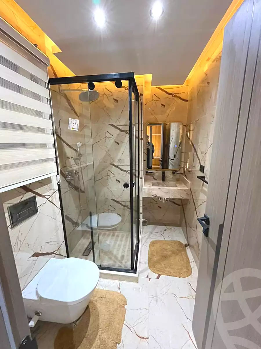 https://aqarmap.com.eg/ar/listing/6976098-for-sale-cairo-new-administrative-capital-r8-layal-compound-new-event