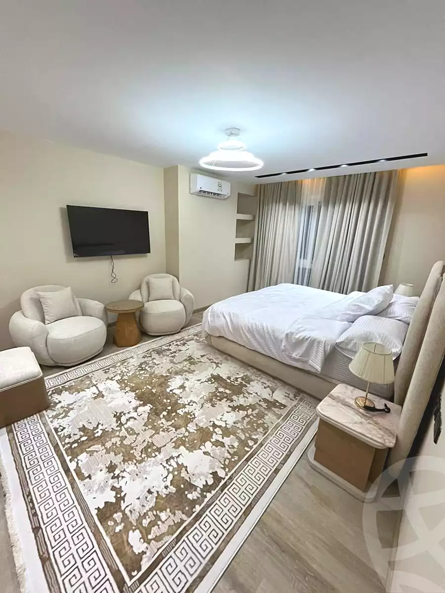 https://aqarmap.com.eg/ar/listing/6976098-for-sale-cairo-new-administrative-capital-r8-layal-compound-new-event