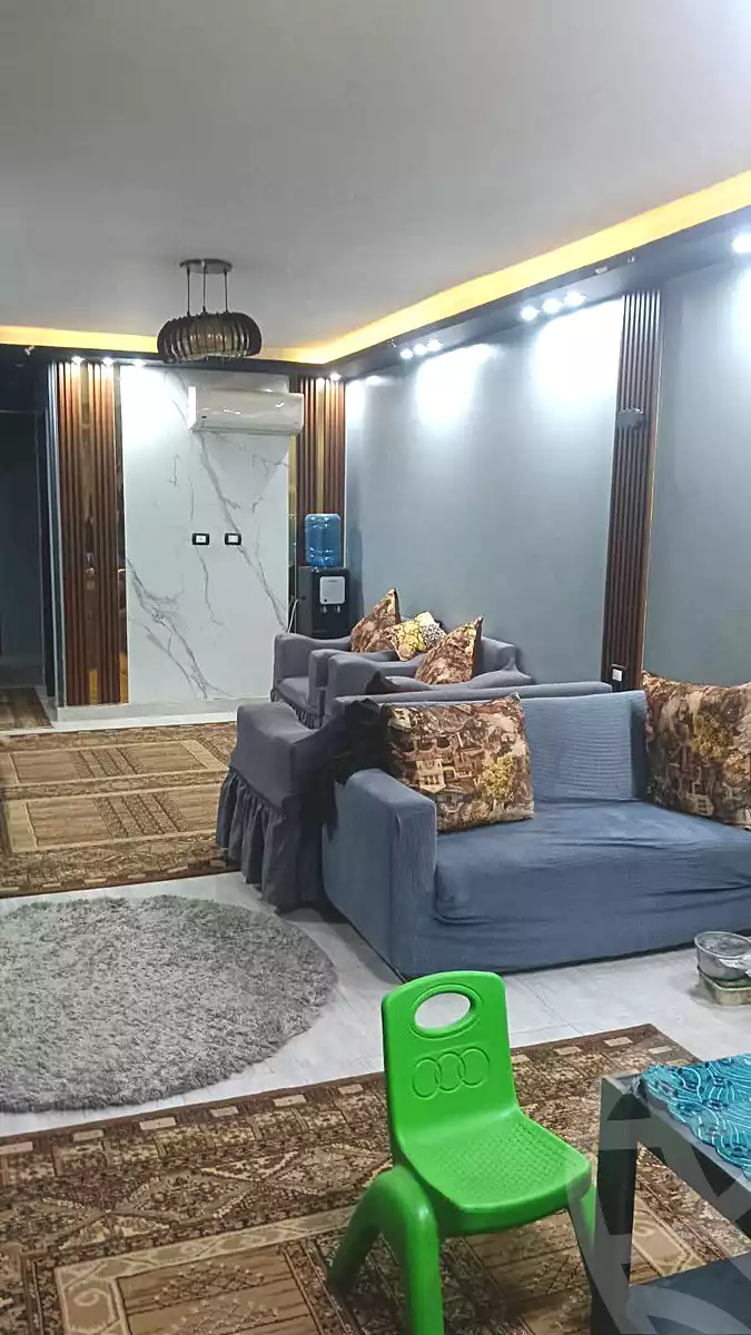 https://aqarmap.com.eg/en/listing/6977331-for-sale-cairo-helwan-ahmed-enci-st