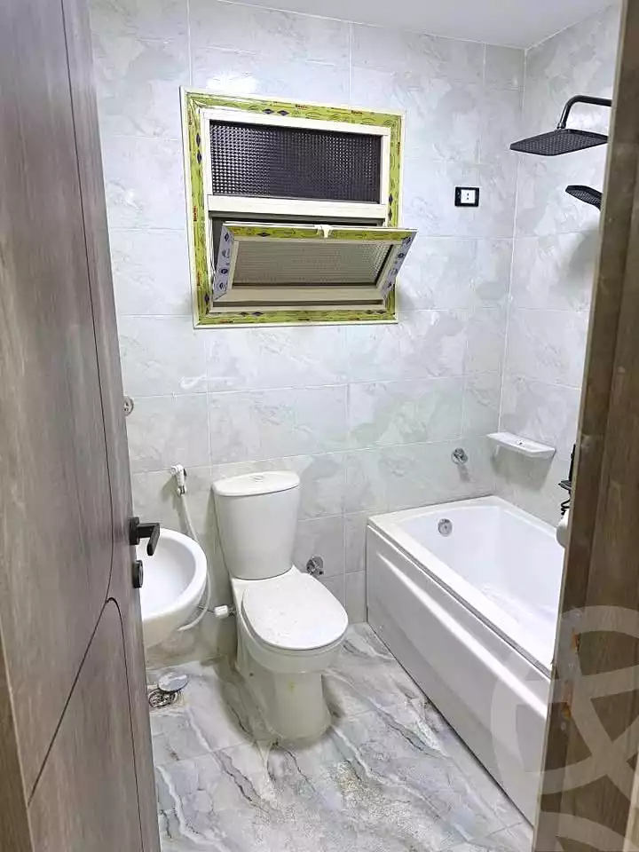 https://aqarmap.com.eg/en/listing/6977710-for-sale-cairo-el-haram-el-lebeny-soltan-khattab-st