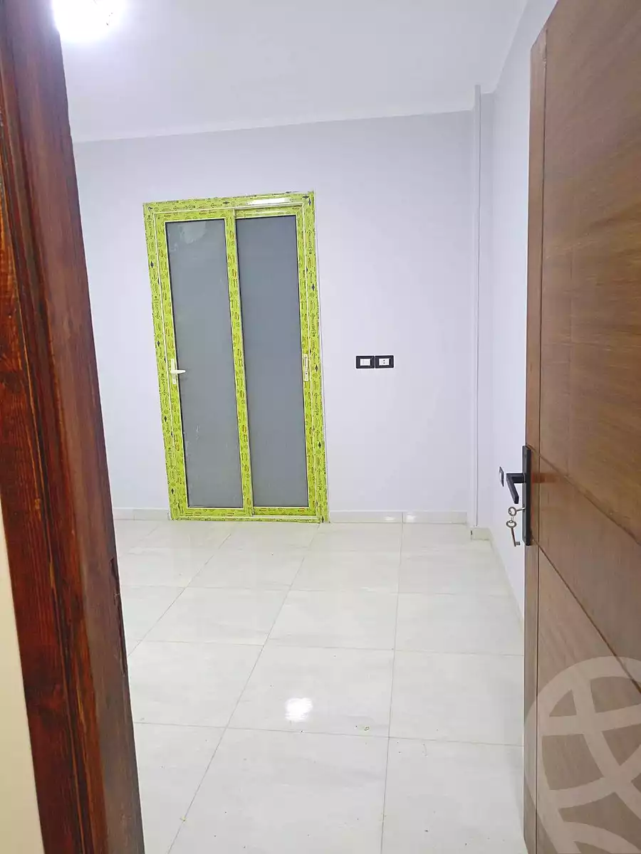 https://aqarmap.com.eg/ar/listing/6978041-for-rent-cairo-helwan-rostom-st