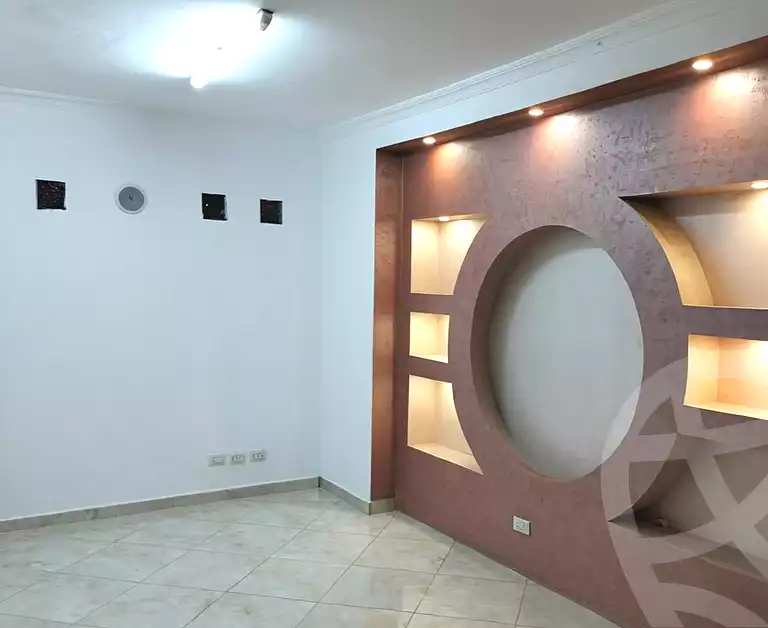 https://aqarmap.com.eg/ar/listing/6978159-for-sale-cairo-helwan-mnshy-hlwn-ljdyd-abd-allah-mahmoud-st