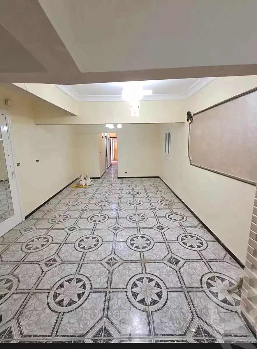 https://aqarmap.com.eg/ar/listing/6978279-for-sale-alexandria-sydy-bshr-sydy-bshr-bhry-shr-mhmwd-l-yswy