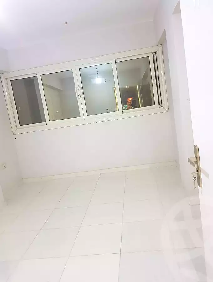 https://aqarmap.com.eg/ar/listing/6978388-for-sale-cairo-ain-shams-ain-shams-el-sharkia-kamar-st