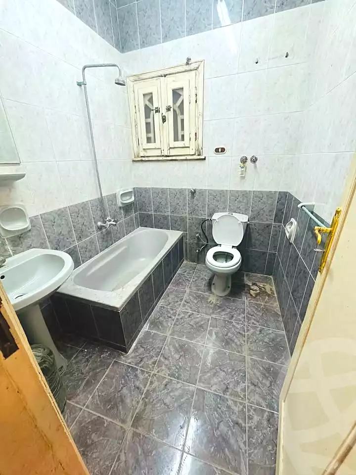 https://aqarmap.com.eg/en/listing/6979094-for-sale-alexandria-al-agamy-lbytsh-al-aeda-al-kadema-st