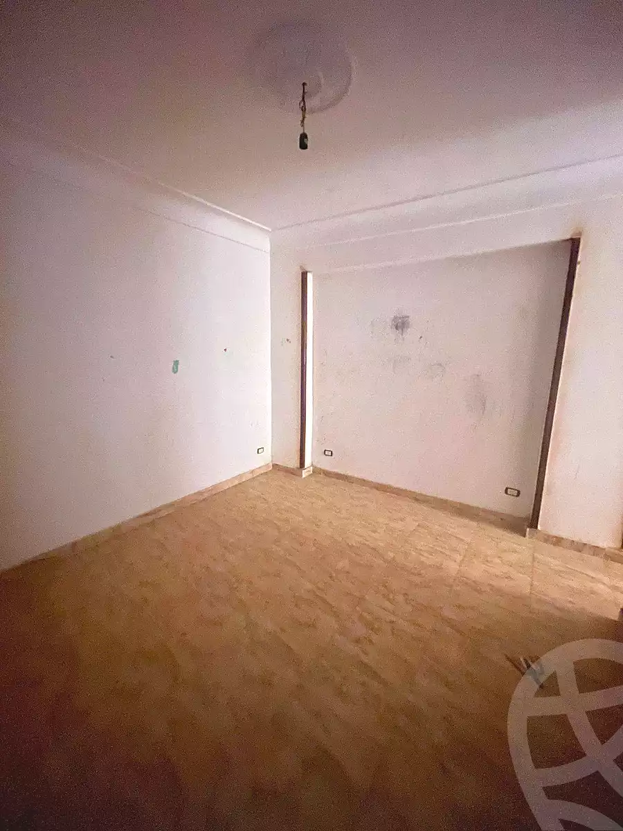https://aqarmap.com.eg/ar/listing/6979186-for-sale-alexandria-al-agamy-lbytsh-shahr-al-assal-st