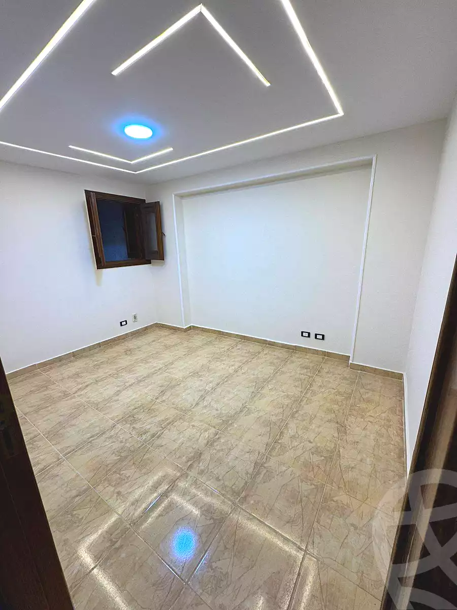 https://aqarmap.com.eg/ar/listing/6979865-for-sale-alexandria-sydy-bshr-sydy-bshr-bhry-shr-mhmwd-l-yswy