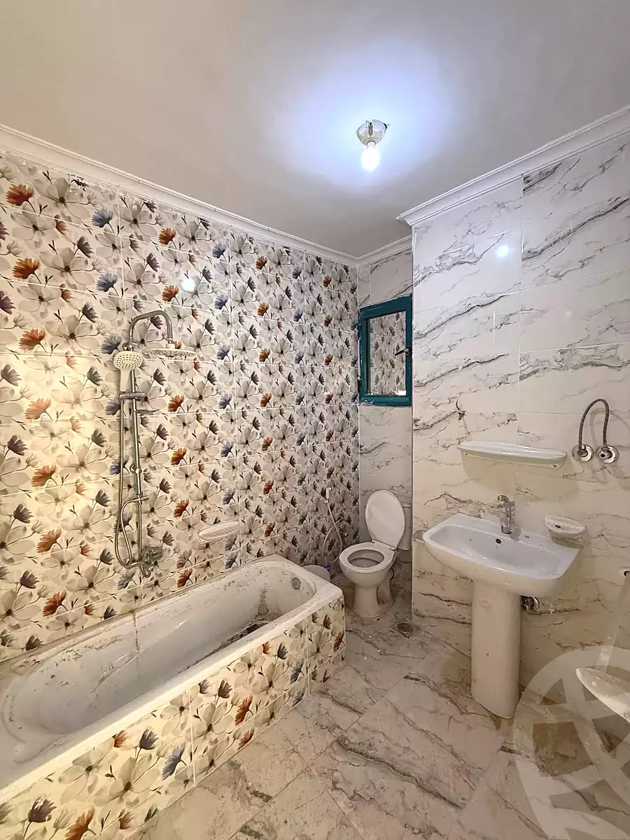 https://aqarmap.com.eg/ar/listing/6979883-for-sale-alexandria-miami-street-57