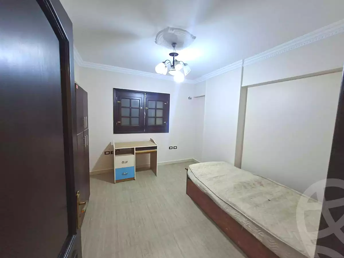https://aqarmap.com.eg/ar/listing/6979909-for-sale-cairo-helwan-helwan-el-sharkeya-mostafa-safwat-st