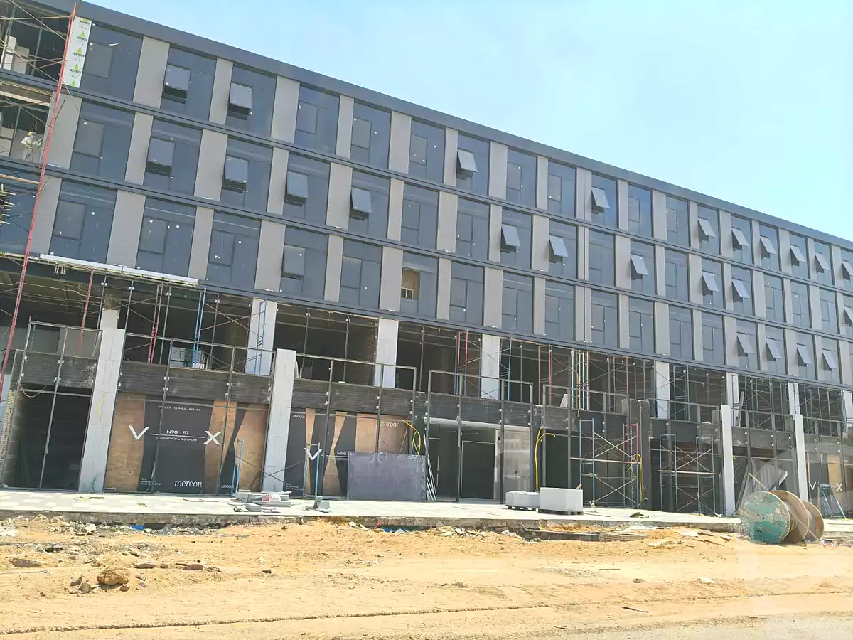 https://aqarmap.com.eg/ar/listing/6979919-for-sale-cairo-new-cairo-compounds-vx-n90-mall-mercon