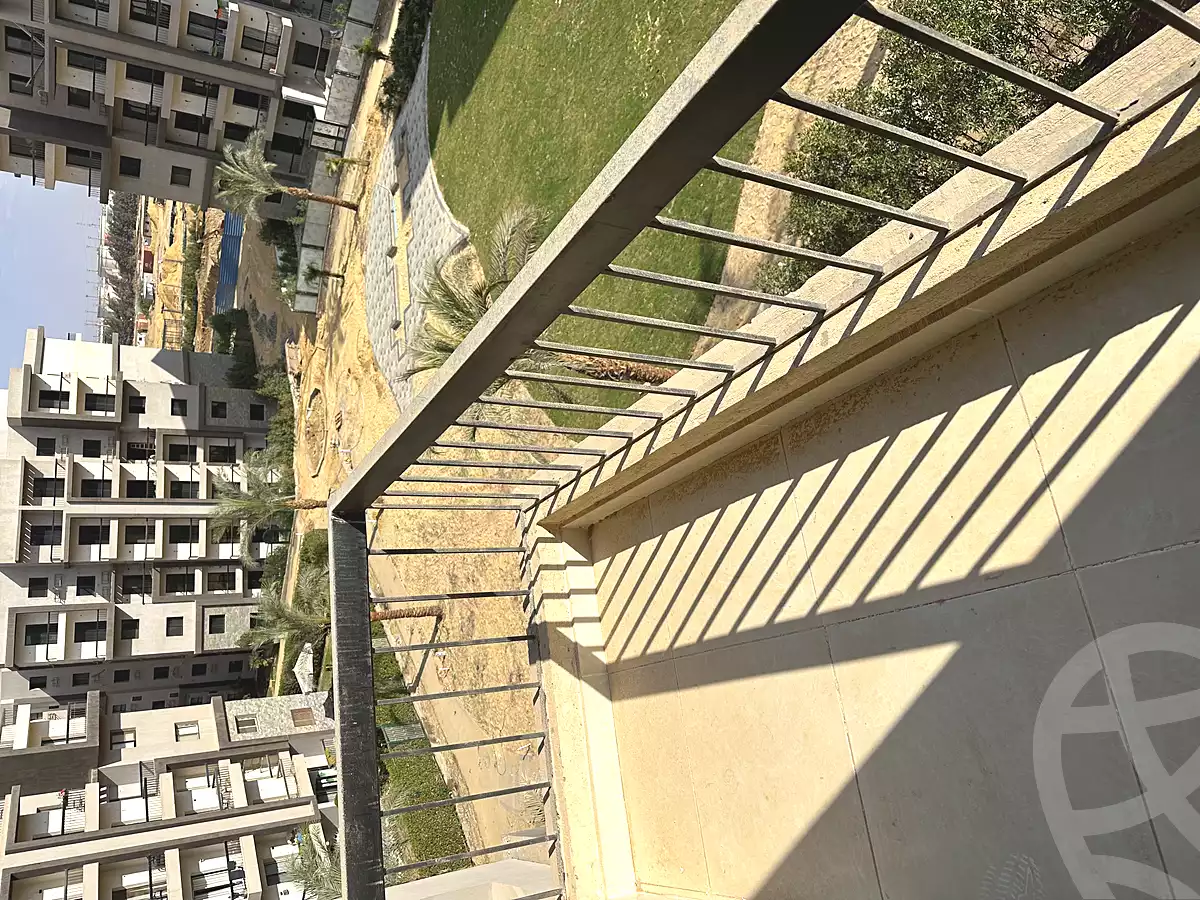 https://aqarmap.com.eg/en/listing/6979957-for-sale-cairo-6th-of-october-hadaeq-october-compounds-ashgar-city