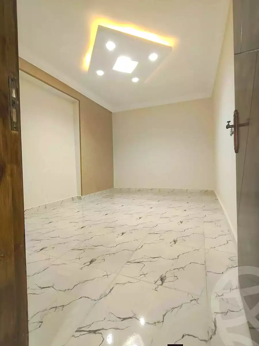 https://aqarmap.com.eg/ar/listing/6980392-for-sale-cairo-helwan-hadayek-helwan-nile-corniche-st