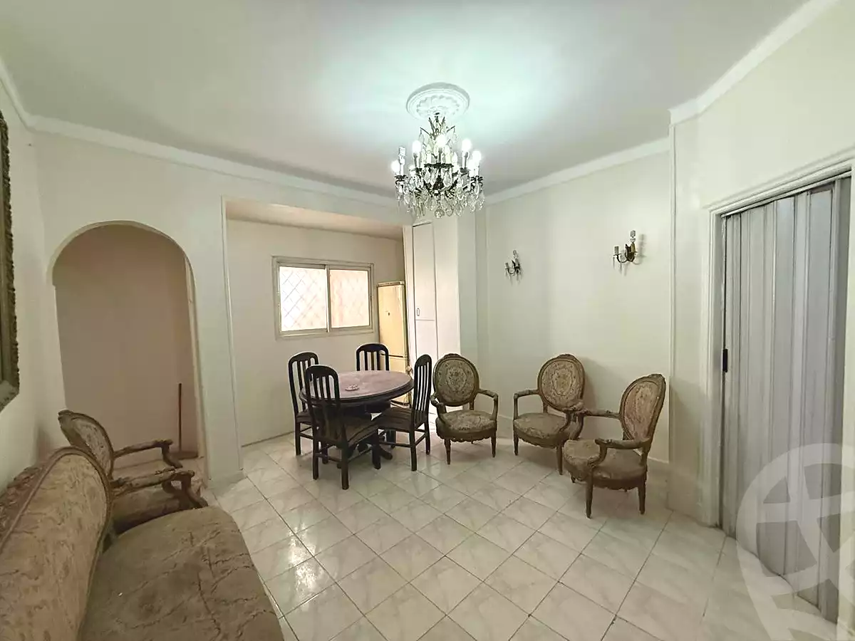 https://aqarmap.com.eg/en/listing/6980712-for-sale-cairo-downtown-abdeen-mohammed-farid-st