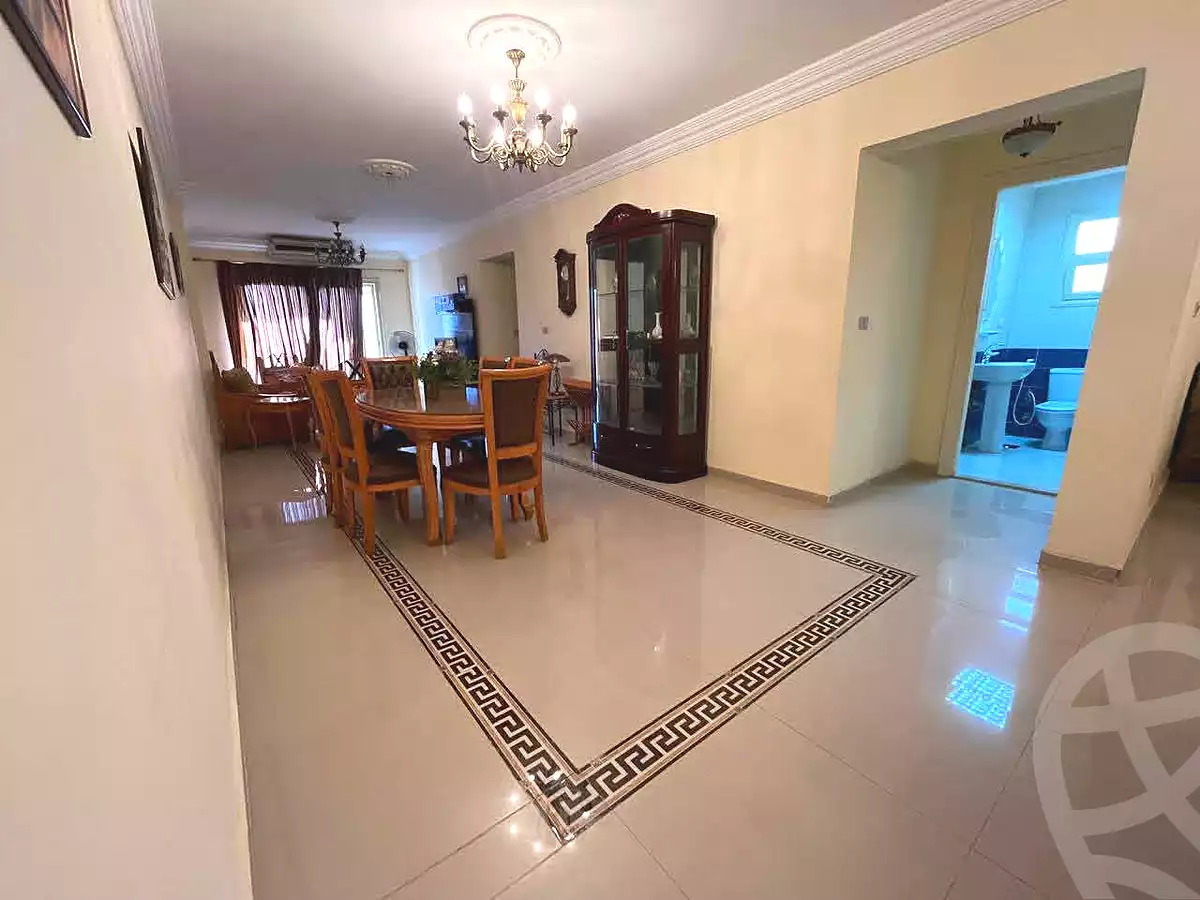https://aqarmap.com.eg/en/listing/6981080-for-sale-alexandria-el-montazah-malak-hefney