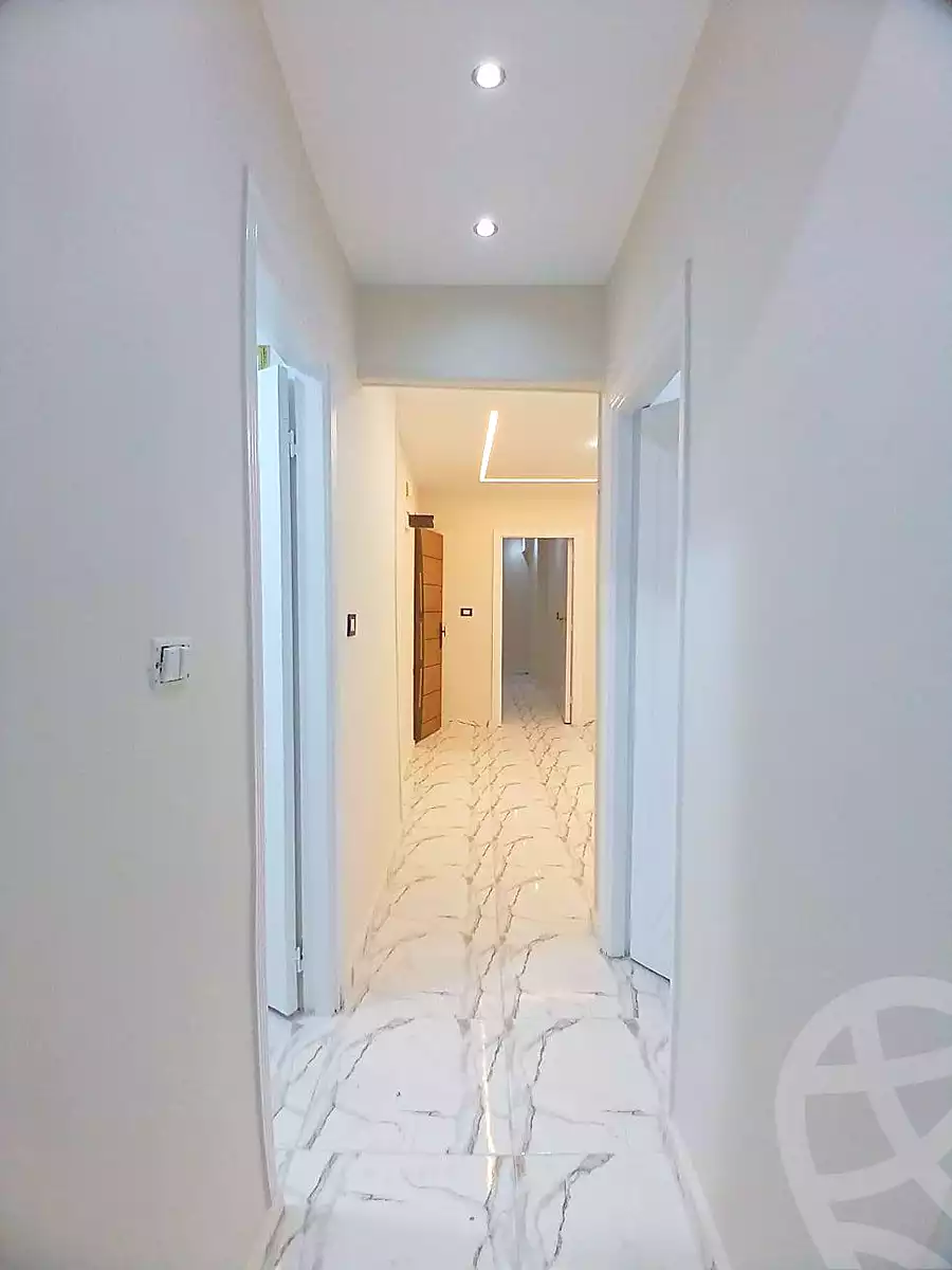 https://aqarmap.com.eg/ar/listing/6981248-for-sale-alexandria-sydy-bshr-sydy-bshr-bhry-gamal-abd-el-nasir-st