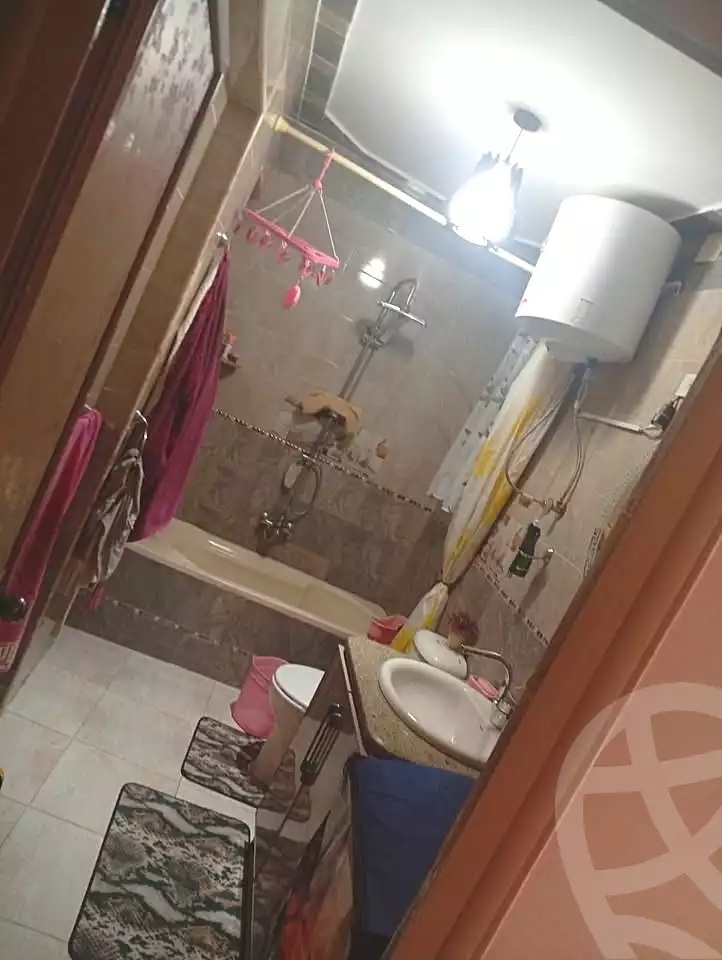 https://aqarmap.com.eg/ar/listing/6981391-for-sale-alexandria-al-agamy-lbytsh-ain-shams-st