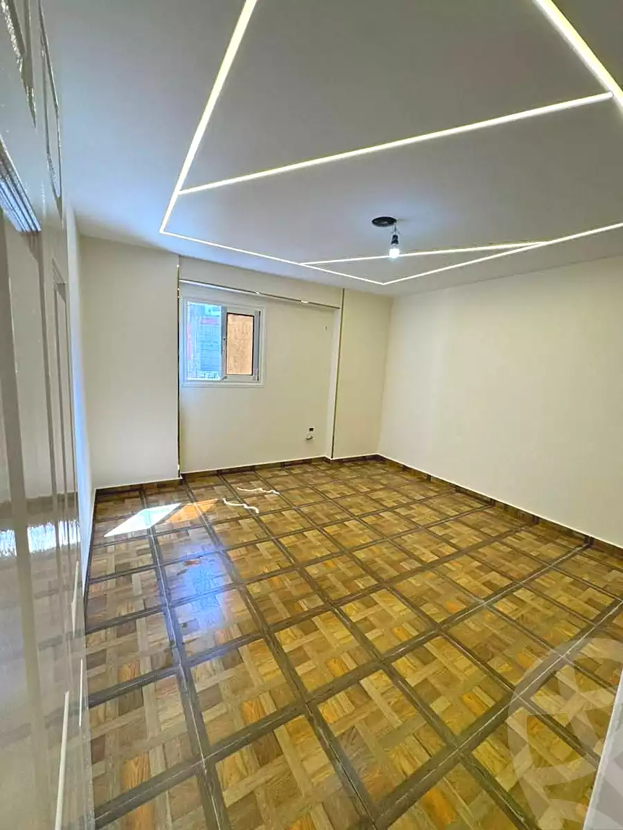 https://aqarmap.com.eg/ar/listing/6981402-for-sale-alexandria-sydy-bshr-sydy-bshr-bhry-khalil-hamada-st