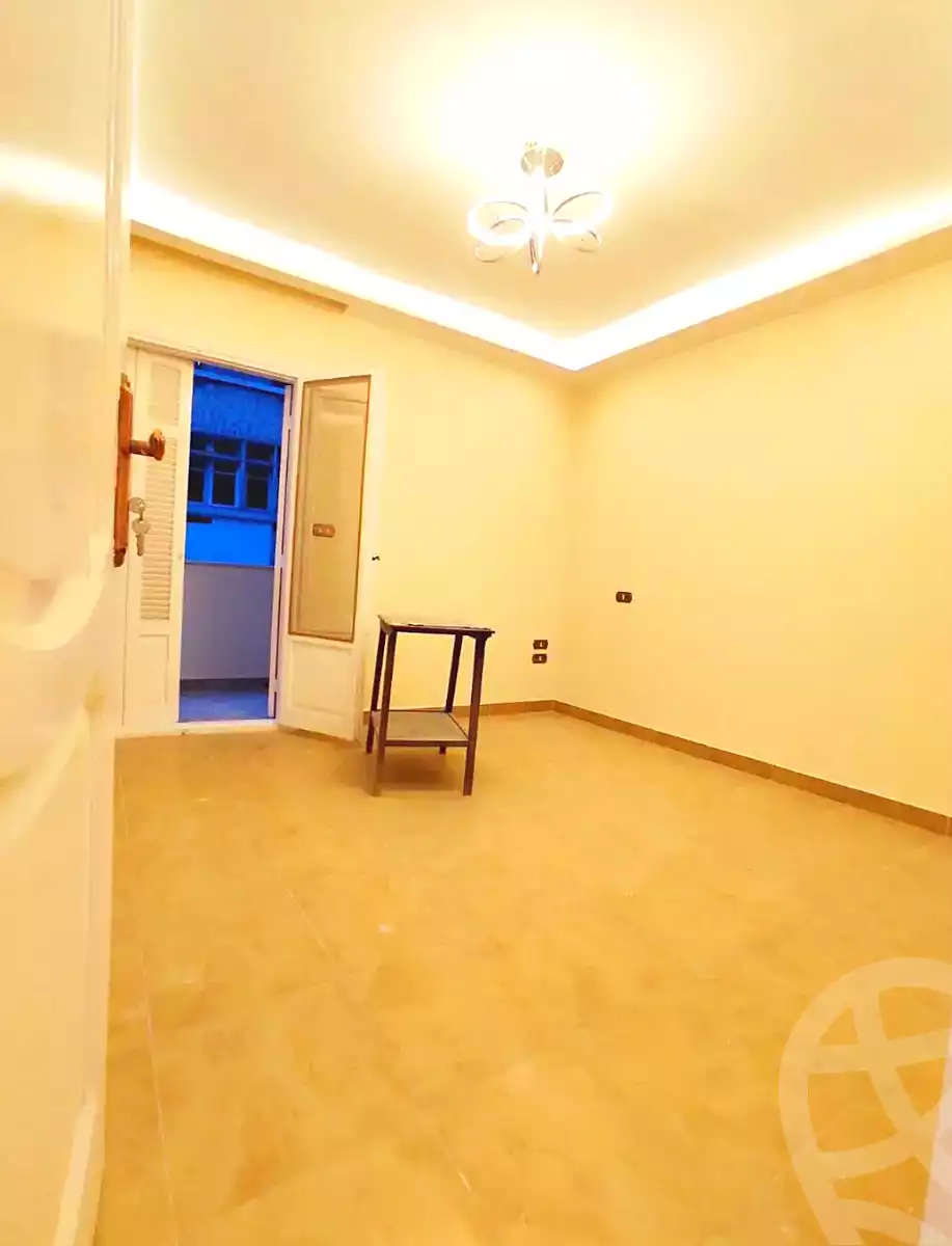 https://aqarmap.com.eg/ar/listing/6981293-for-sale-alexandria-sydy-bshr-sydy-bshr-bhry-khalil-hamada-st
